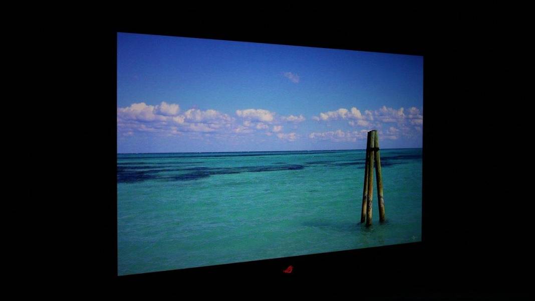 ASUS ROG Strix OLED XG27AQWMG-9