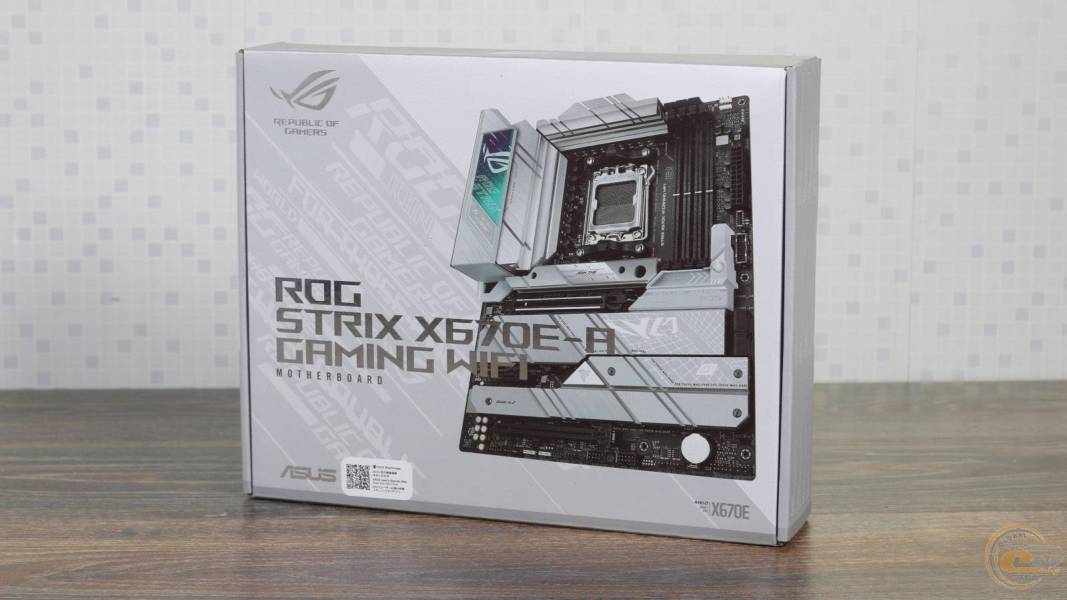 ASUS ROG STRIX X670E-A GAMING WIFI-1