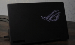 ASUS ROG Zephyrus G14 GA401IV-1