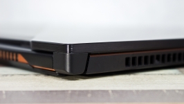 ASUS ROG Zephyrus GX501-1