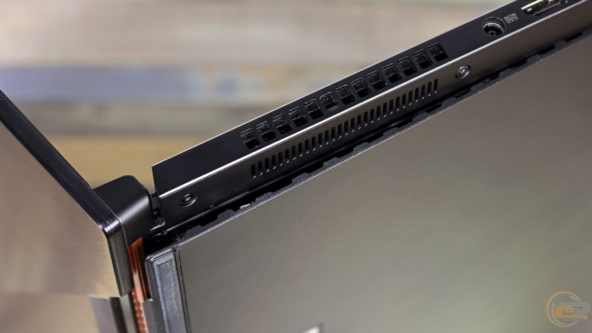 ASUS ROG Zephyrus GX501-1