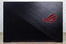 ASUS ROG Zephyrus S GX701GV-1