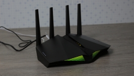 ASUS RT-AX82U-1