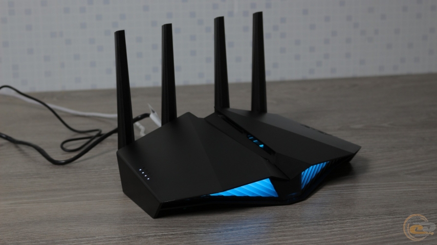 ASUS RT-AX82U-1