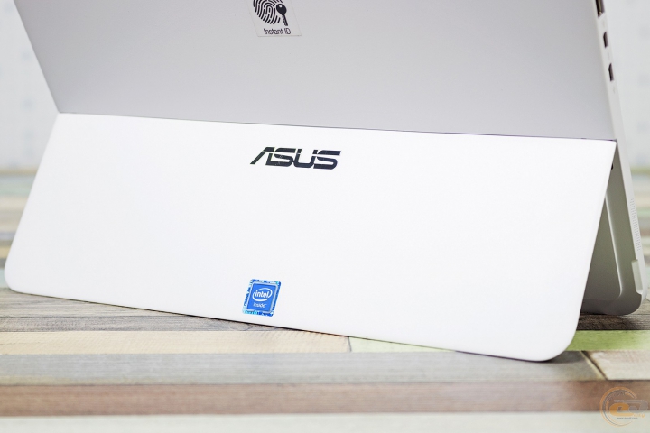 ASUS Transformer Mini T102HA-1