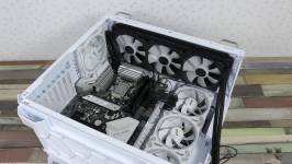 ASUS TUF Gaming GT502 Horizon ARGB-10