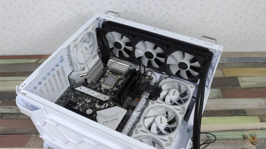 ASUS TUF Gaming GT502 Horizon ARGB-10