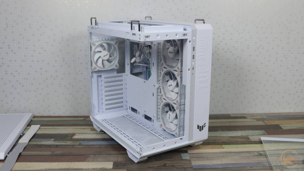 ASUS TUF Gaming GT502 Horizon ARGB-2