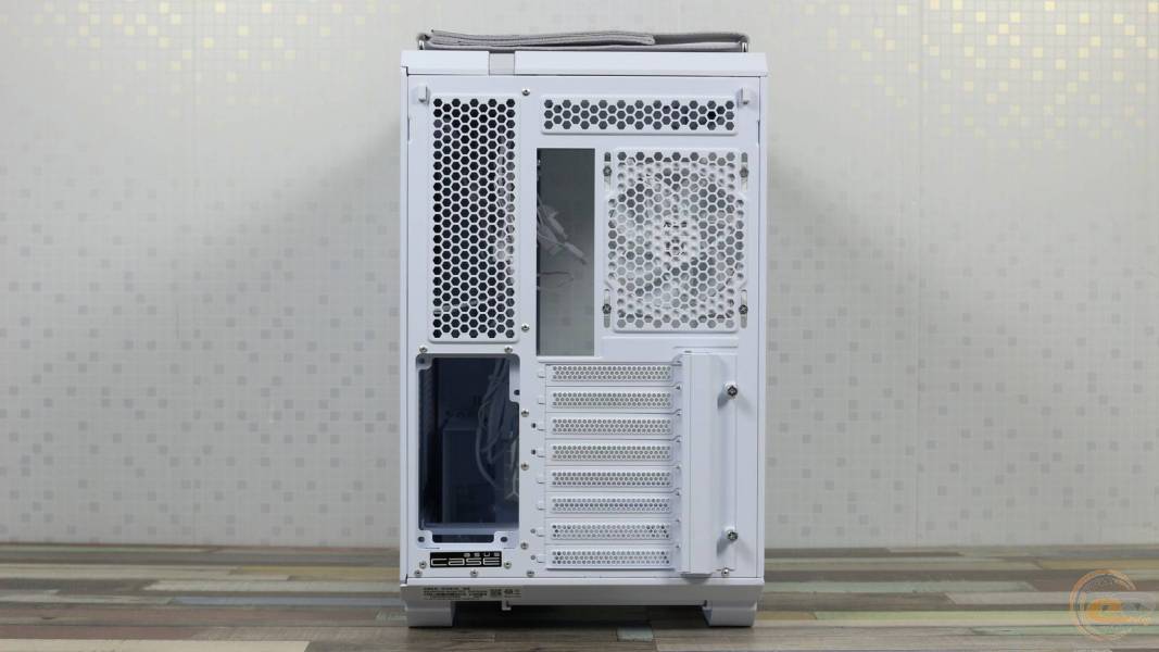 ASUS TUF Gaming GT502 Horizon ARGB-5