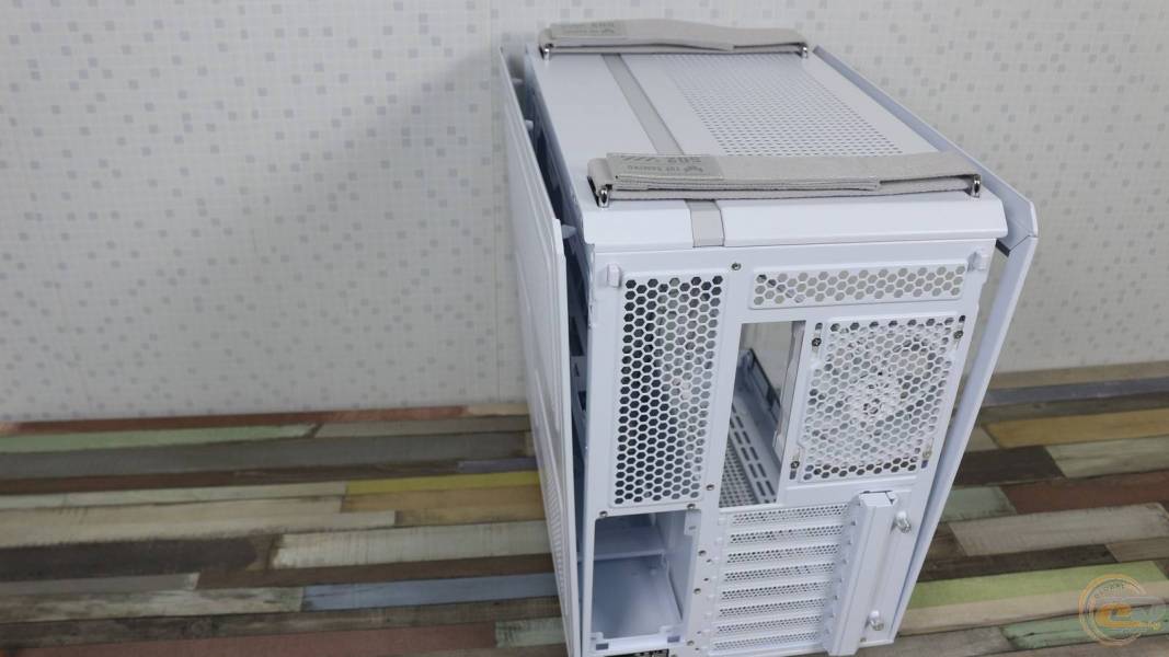 ASUS TUF Gaming GT502 Horizon ARGB-7