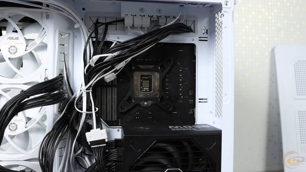 ASUS TUF Gaming GT502 Horizon ARGB-8