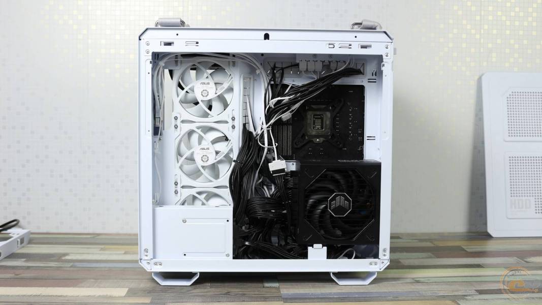 ASUS TUF Gaming GT502 Horizon ARGB-8