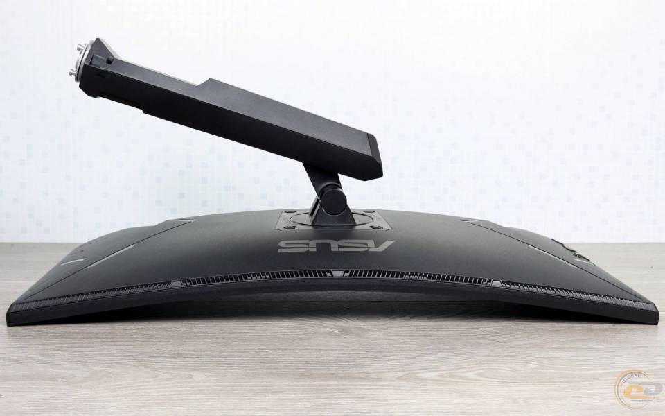 ASUS TUF Gaming VG30VQL1A2