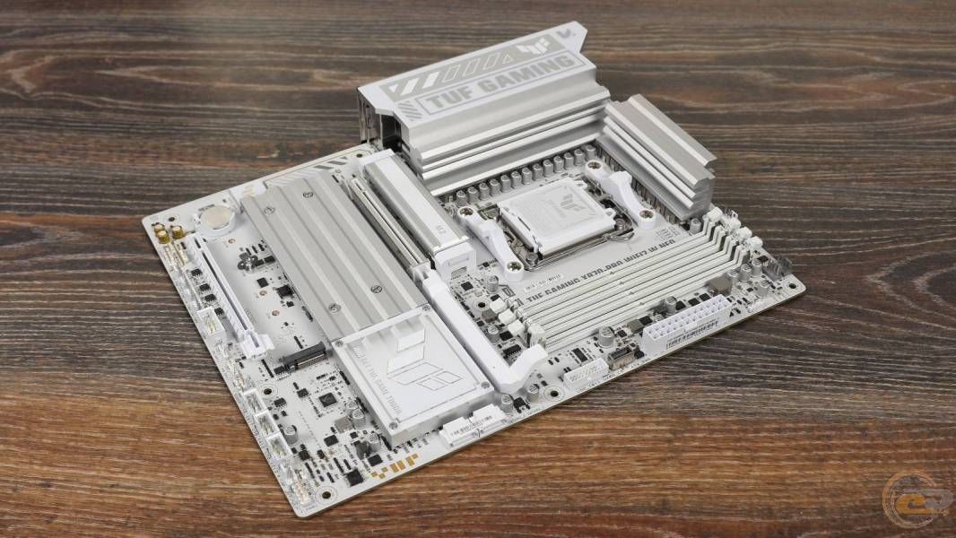 ASUS TUF GAMING X870-PRO WIFI7 W NEO -3