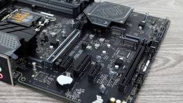 ASUS TUF GAMING Z790-PLUS WIFI D42