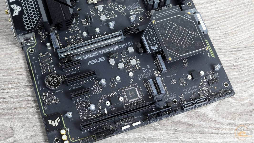 ASUS TUF GAMING Z790-PLUS WIFI D42