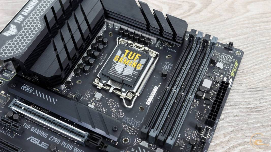 ASUS TUF GAMING Z790-PLUS WIFI D43