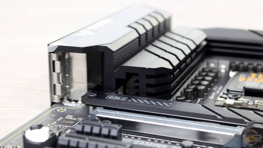 ASUS TUF GAMING Z790-PLUS WIFI D43