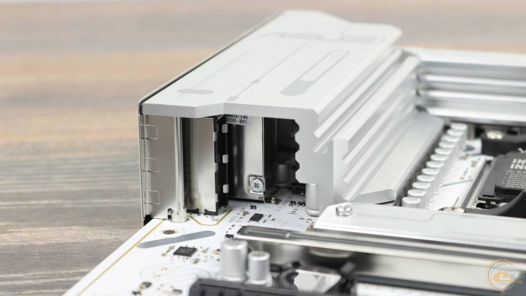 ASUS X870 MAX GAMING WIFI7 W-2