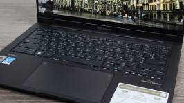 ASUS ZenBook 14X OLED2