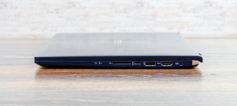 ASUS ZenBook 15 UX533FD-1