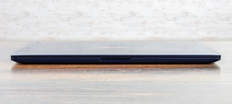 ASUS ZenBook 15 UX533FD-1