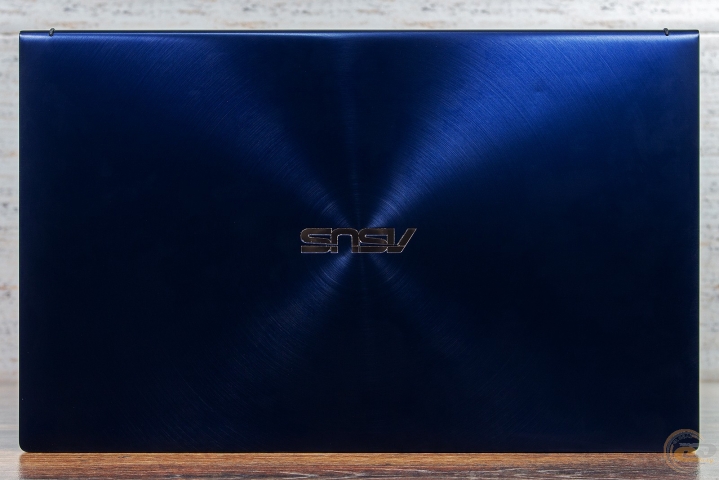 ASUS ZenBook 15 UX533FD