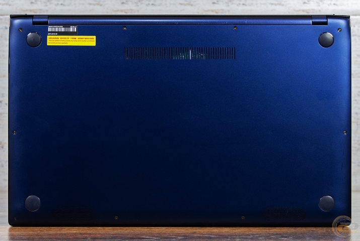 ASUS ZenBook 15 UX533FD