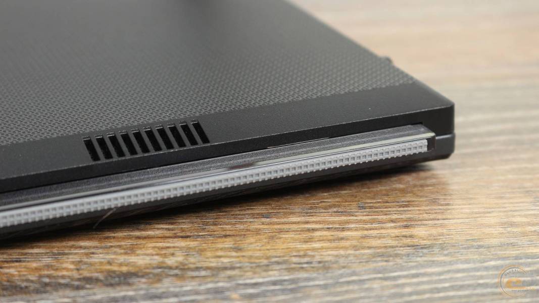 ASUS ZENCREEN MB27ACF-4