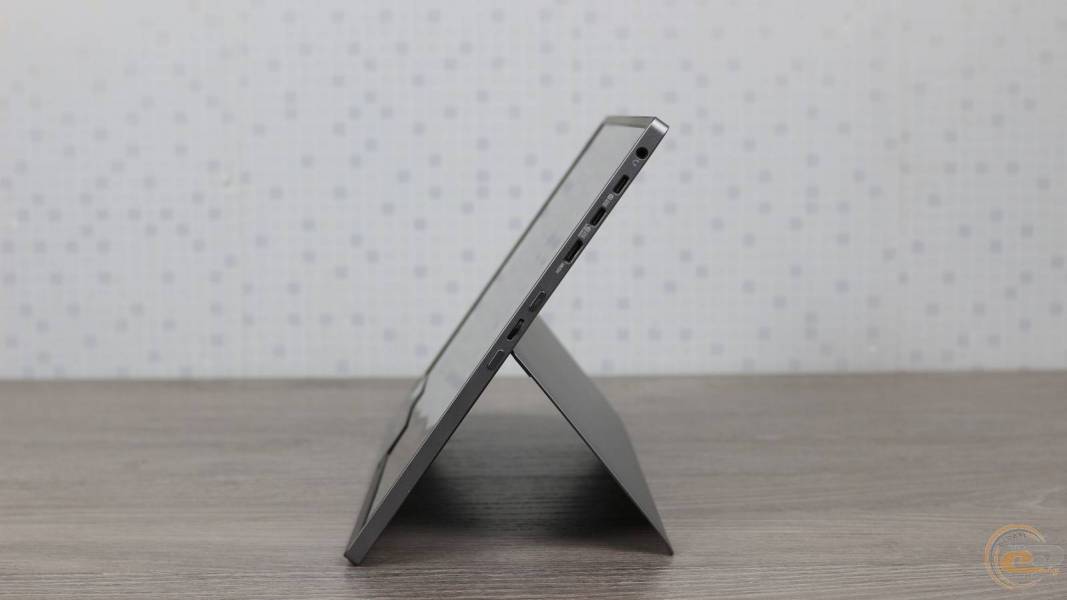 ASUS ZenScreen OLED MQ16FC-5