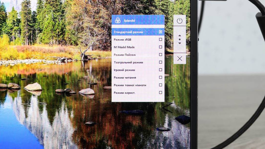 ASUS ZenScreen OLED MQ16FC-7
