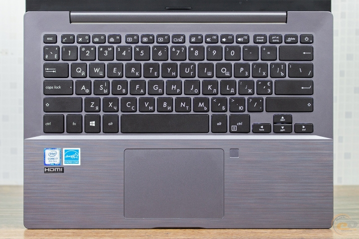 ASUSPRO P5440FA-1