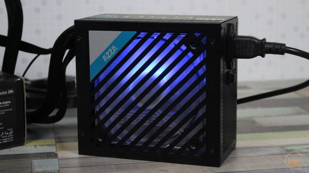 AZZA PSAZ 650W ARGB-2