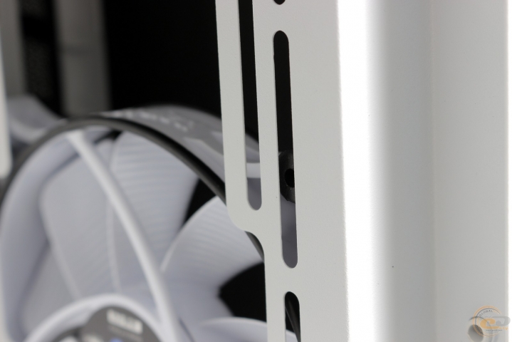 be quiet! Pure Base 500 Window White-10