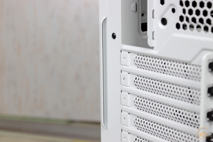 be quiet! Pure Base 500 Window White-7