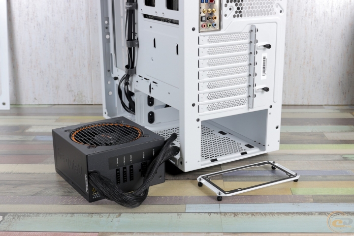 be quiet! Pure Base 500 Window White-9