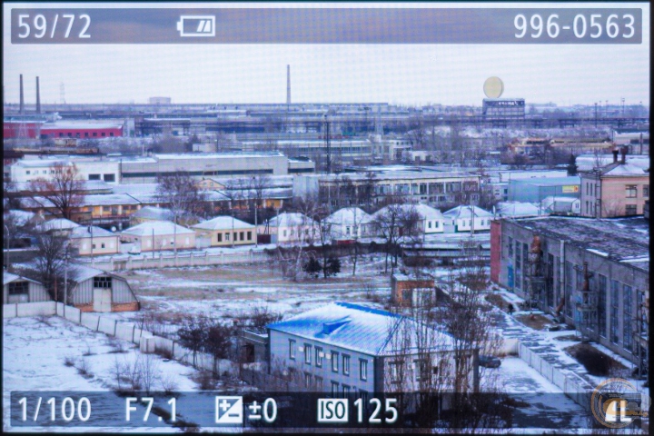Canon EOS M10 3