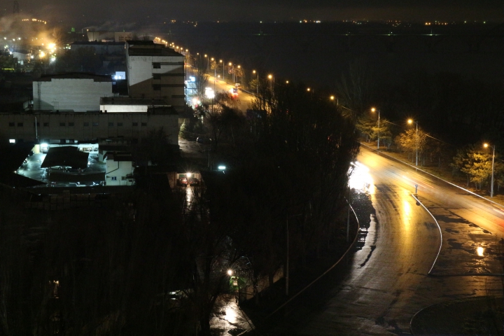 Canon EOS M10 noise
