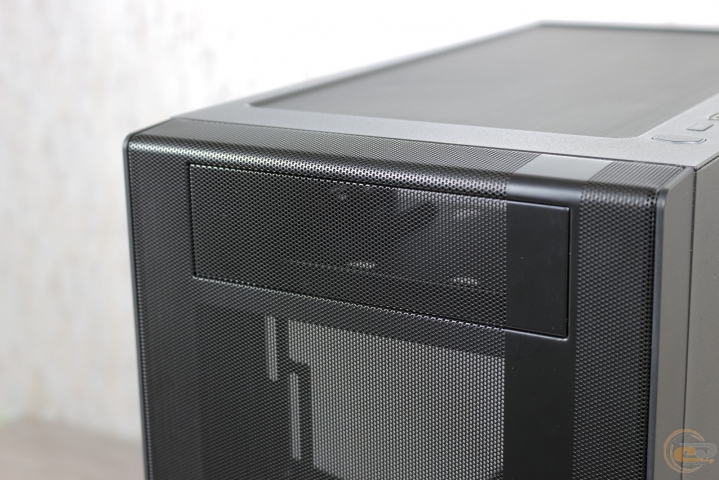 Cooler Master MasterBox NR400