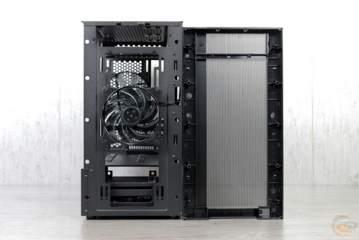 Cooler Master MasterBox NR400