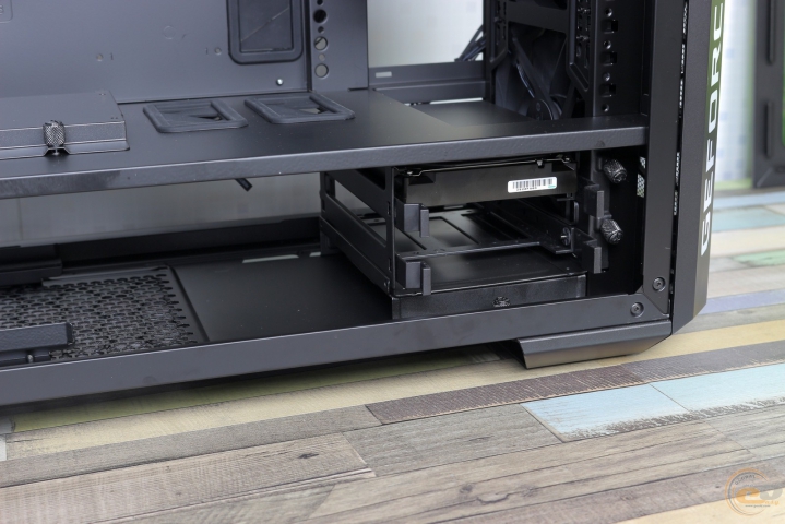 Cooler Master MasterCase Pro 5 NVIDIA Edition-5