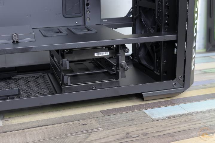 Cooler Master MasterCase Pro 5 NVIDIA Edition-5