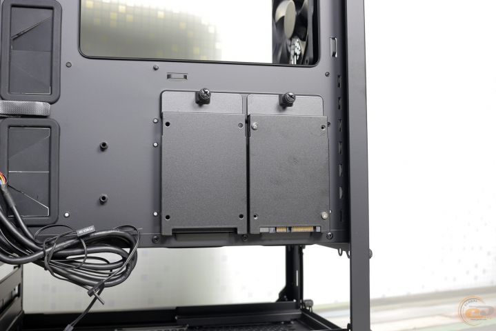 Cooler Master MasterCase Pro 5 NVIDIA Edition-6