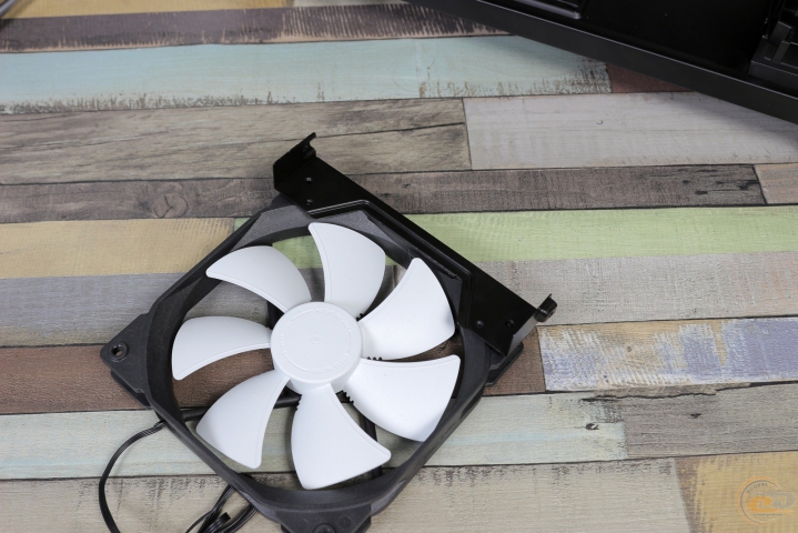 Cooler Master MasterCase Pro 5 NVIDIA Edition-9