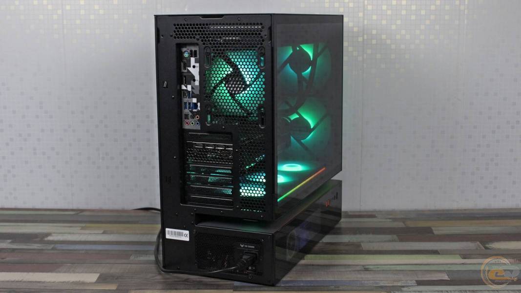 COUGAR CFV235 Mesh-11