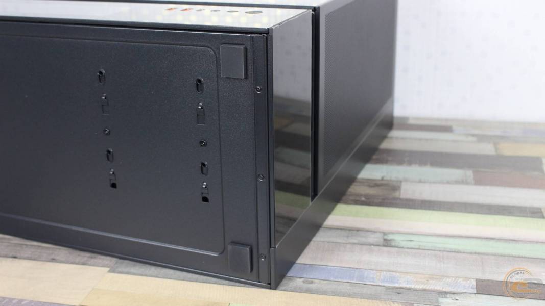 COUGAR CFV235 Mesh-3