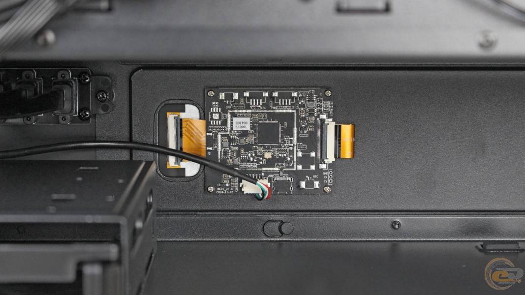 COUGAR CFV235 Mesh-5