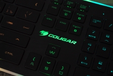 COUGAR Vantar-1