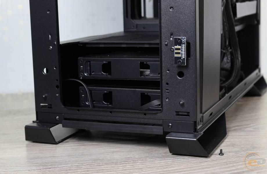 DARK BASE PRO 901-2