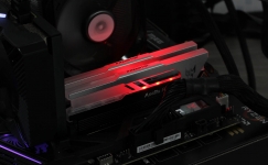 DDR4-3600 Acer Predator Apollo